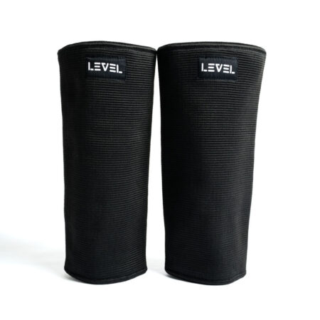 Mustat polvilämmittimet vierekkäin